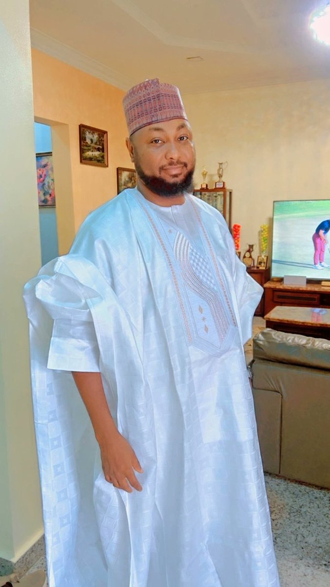 ziter001's tweet image. “Democracy cannot succeed unless those who express their choice are prepared to choose wisely.” Franklin Roosevelt. 
Jummaa Mubarak 🙏 
#PeterObiIsComing