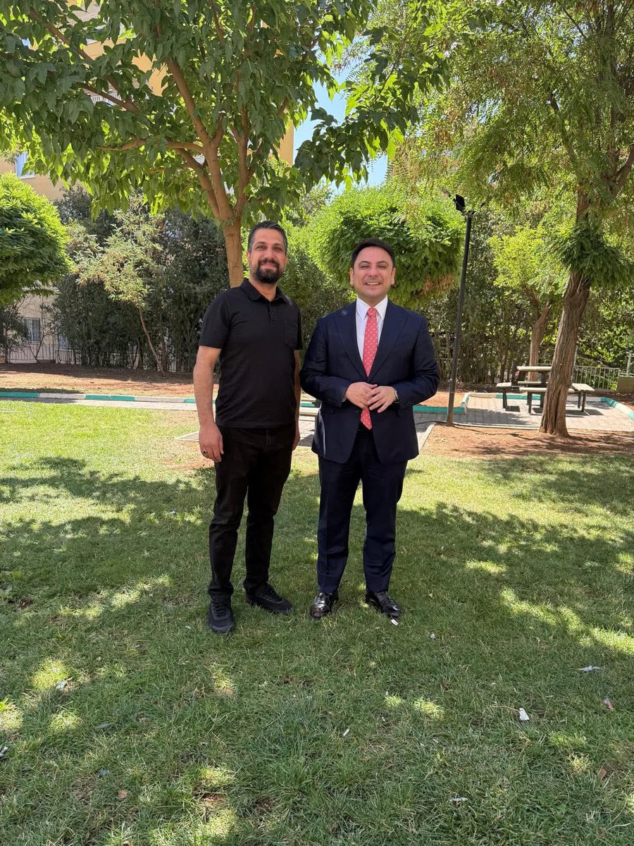 Resmî Gazete’de yayımlanan İçişleri Bakanlığı kararıyla 1. Sınıf Mülki İdare Amirliğine yükselen; Haliliyemizin kıymeti, Haliliyemizin değeri, her daim sahada ve milletinin yanında olan Haliliye Kaymakamımız Sayın Muhammed Serkan Şahin’i gönülden tebrik ediyor, kendilerine