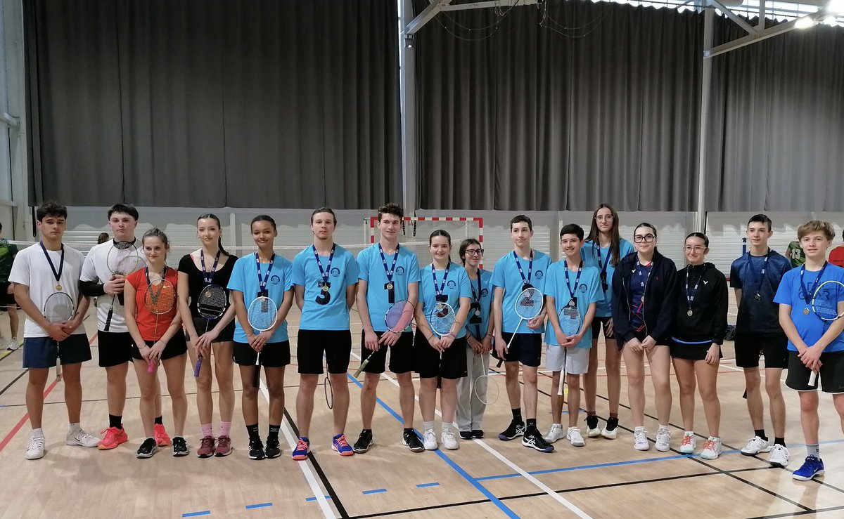 Ce mercredi, près de **1500 élèves** ont vibré au rythme des activités sportives : **laser run, rugby, handball et badminton** !  
Un véritable souffle d’énergie et de passion dans tout le département du **Lot-et-Garonne (47)** 💪

<a href="/Dsden47/">DSDEN 47</a> <a href="/unss/">UNSS_National</a>