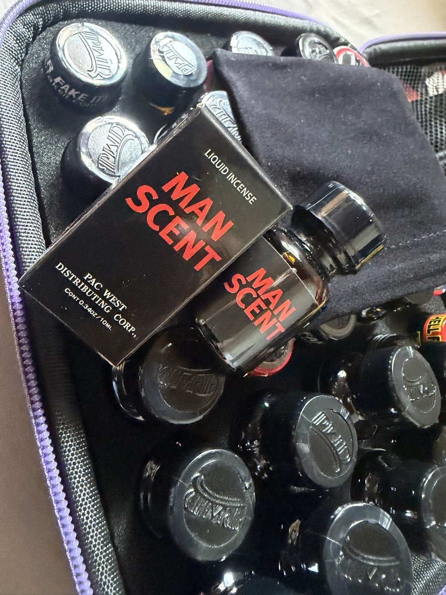 LagunaPoppers tweet media