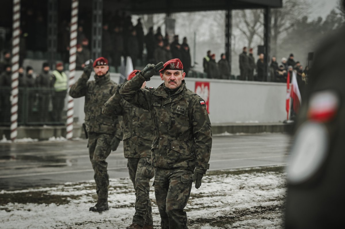 25 BKPow. tweet media