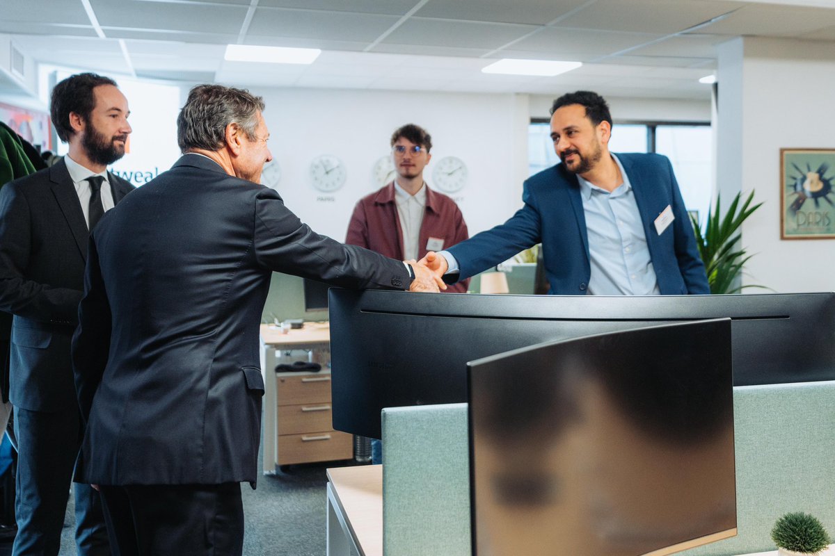 Christian Estrosi tweet media