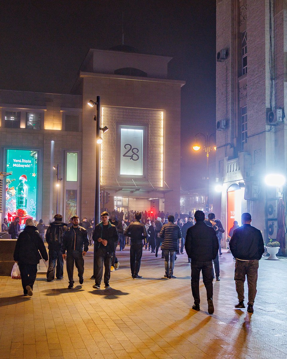 #foggy #nightcity #streetphotography #photography #misty #cinematic #cityvibes