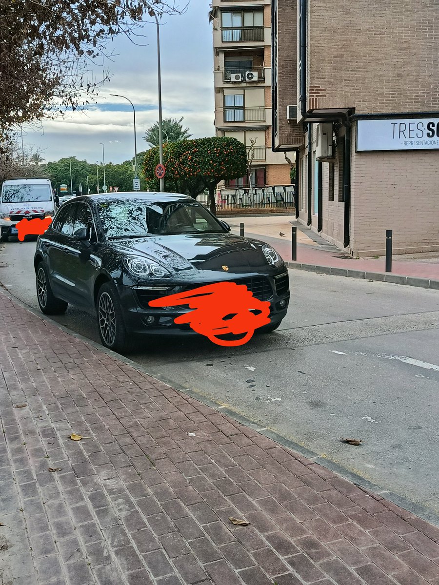 MMurciaHA's tweet image. Aquí tenemos otra vez al Macan intocable en su sitio particular.
Los vecinos que se aguanten. Lo importante es su comodidad.
@MurciaPolicia