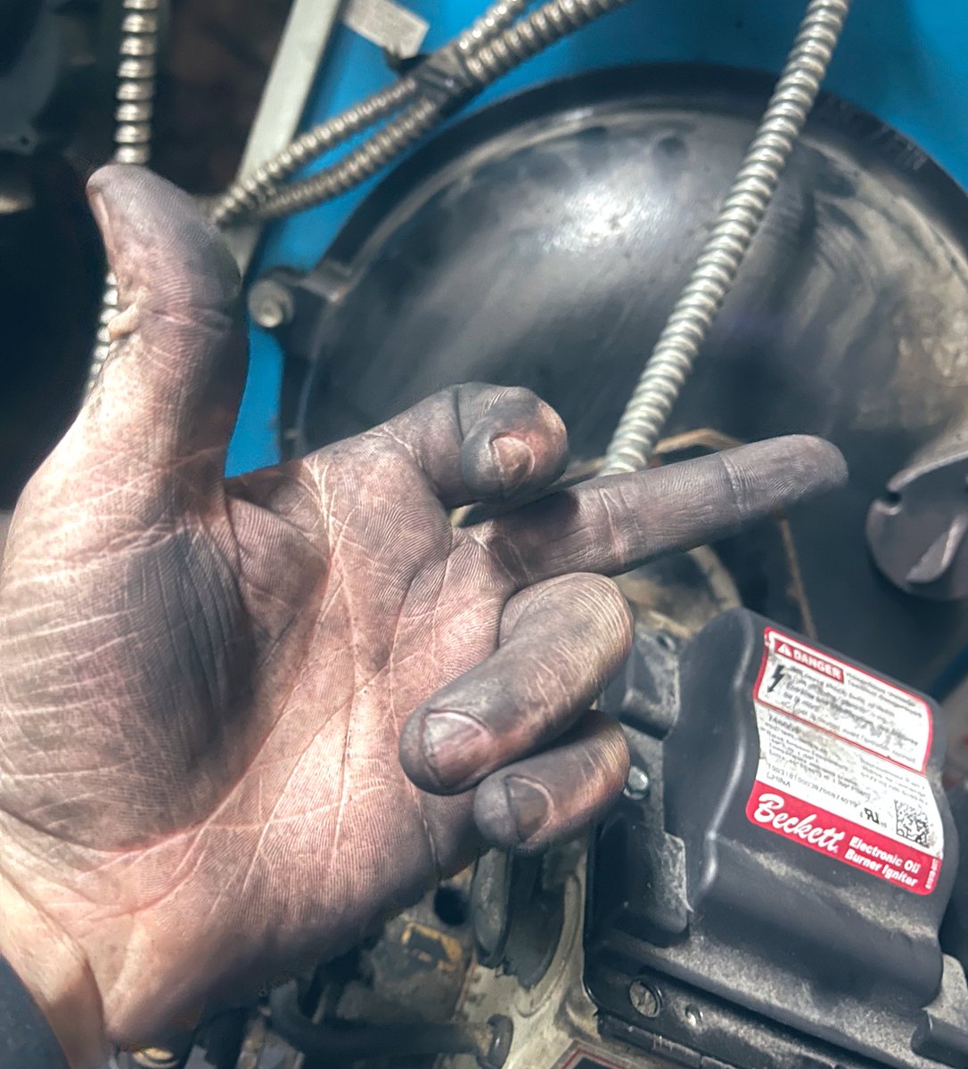 MasterBigOwnsu2's tweet image. Ahhh what a fucked up way to start the Friday 😂 

It’s a man’s job, you wouldn’t know about it