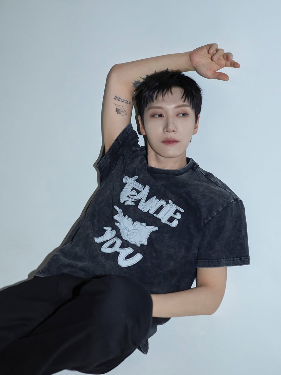 TEN IG Update

“TENNIE LOVES YOU <a href="/cpschaps/">ชานนท์</a>
#CPSDENIMREBELLION #CPSDENIM #CPS”