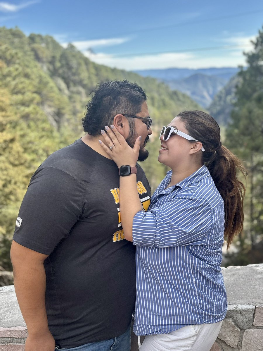 AnaviFc's tweet photo. Now my life is sweet like cinnamon, like a fucking dream im living in 🤍🤍🤍🤍 https://t.co/muzgRCYTFJ