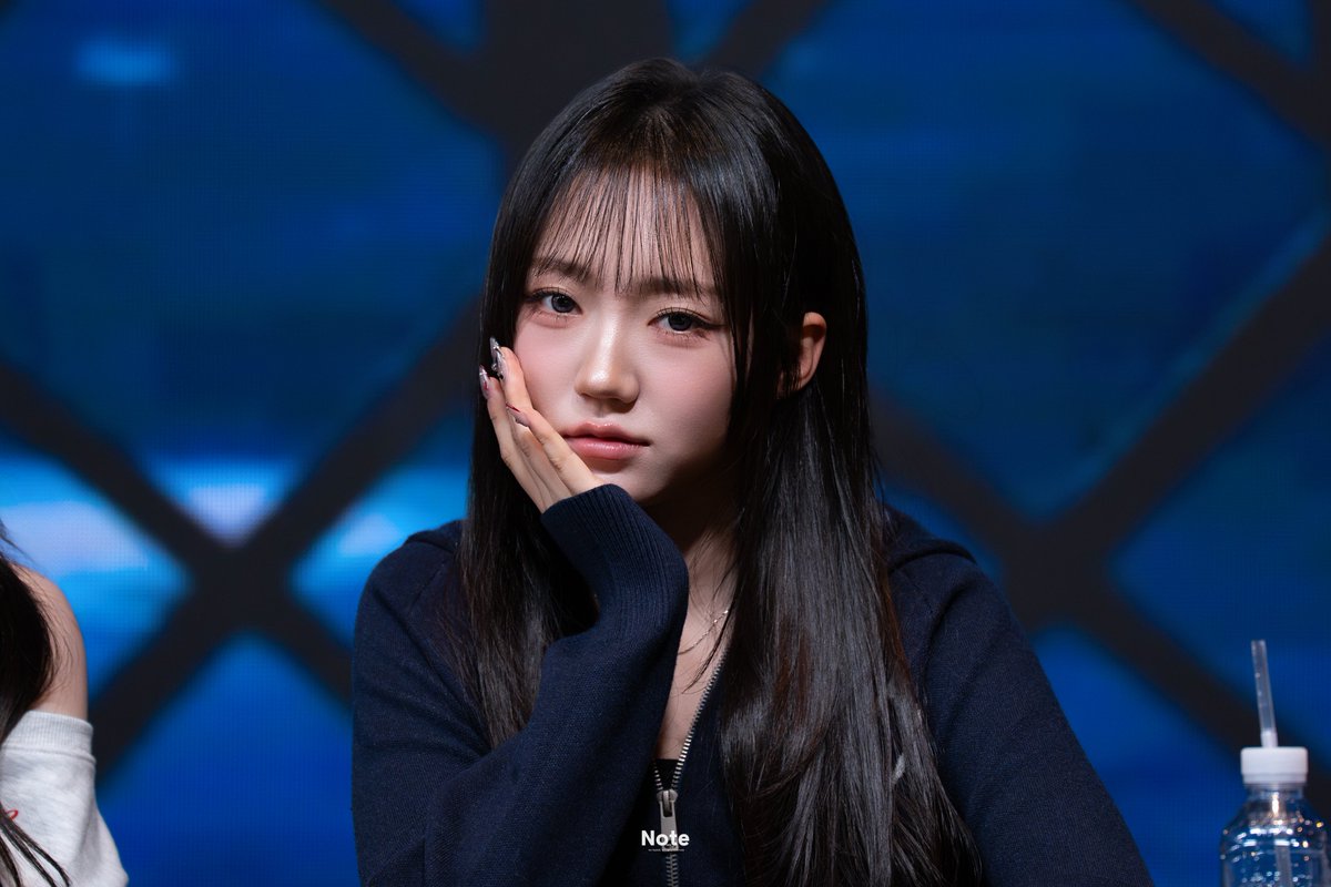 tripleS_Note's tweet image. 251024 위드뮤 팬사인회 시온
#트리플에스 #시온 #Shion