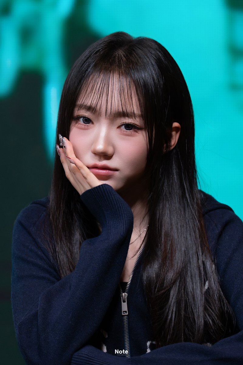 tripleS_Note's tweet image. 251024 위드뮤 팬사인회 시온
#트리플에스 #시온 #Shion