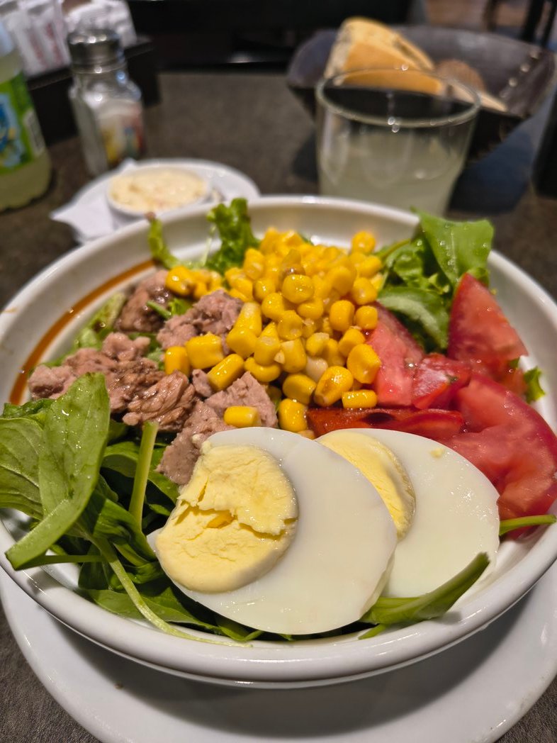 Vi455R's tweet image. Hoy almuerzo en el centro