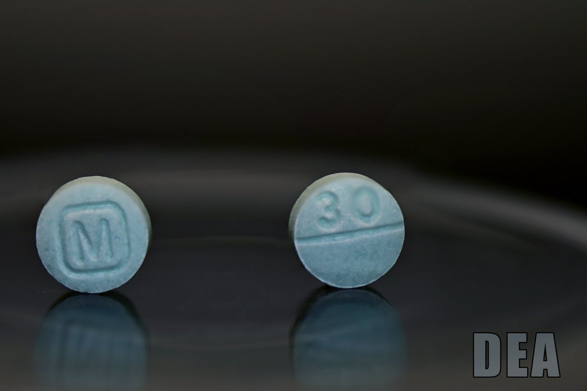 DEAHOUSTONDiv's tweet image. While the potency of #fentanyl has decreased, you should never let your guard down!⚠️ 29% of fentanyl seized contains a lethal dose and 2 mg of #fentanyl could kill  you! Share this with your loved one and join our fight: dea.gov/fentanylfree 
#FentanylFreeAmerica