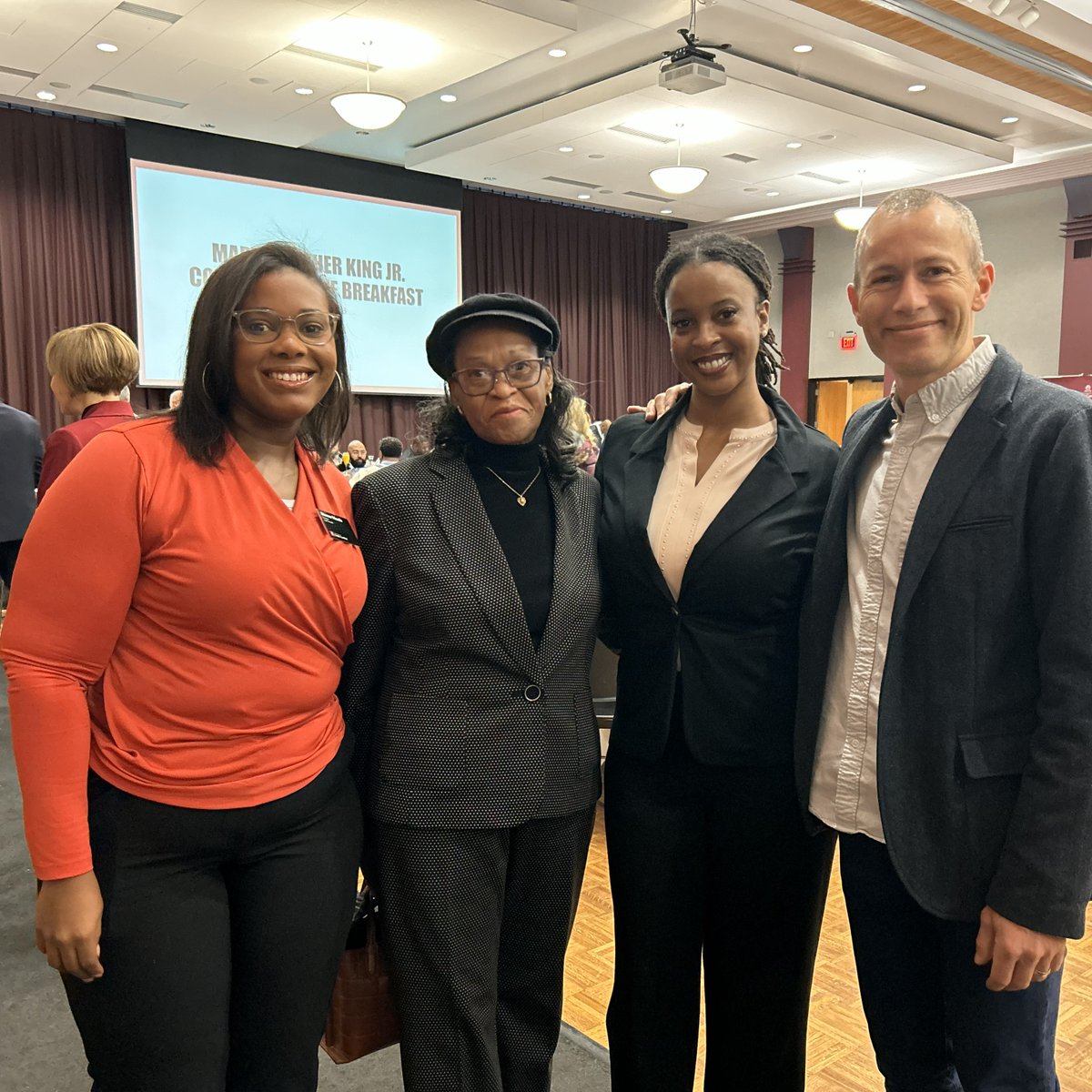 USC College of Social Work tweet media