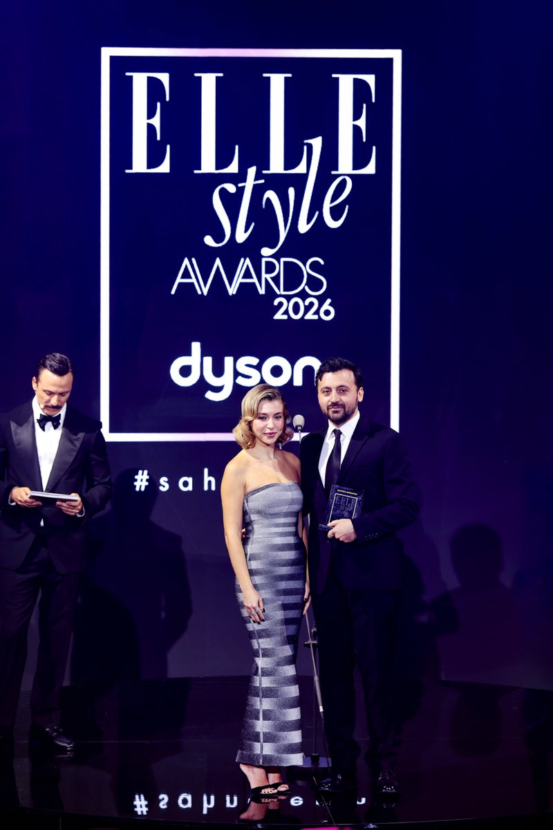 elleturkey tweet media