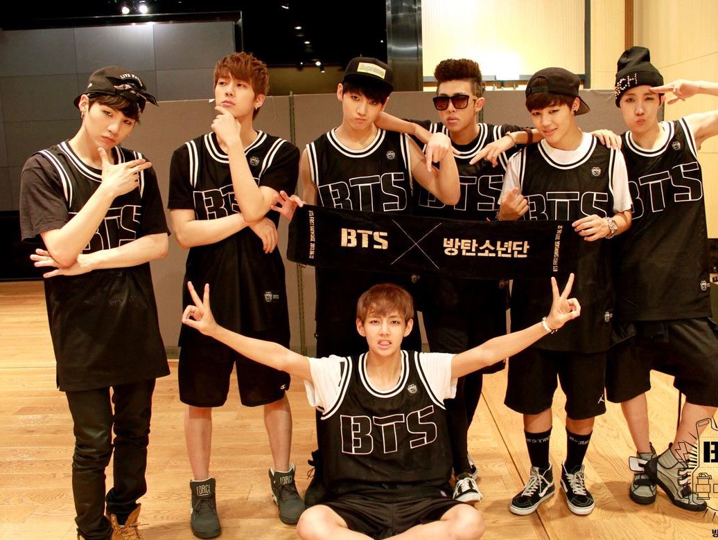 X:nada más no se vayan a ir muy mamonas al concierto 

Mis reales y yo :