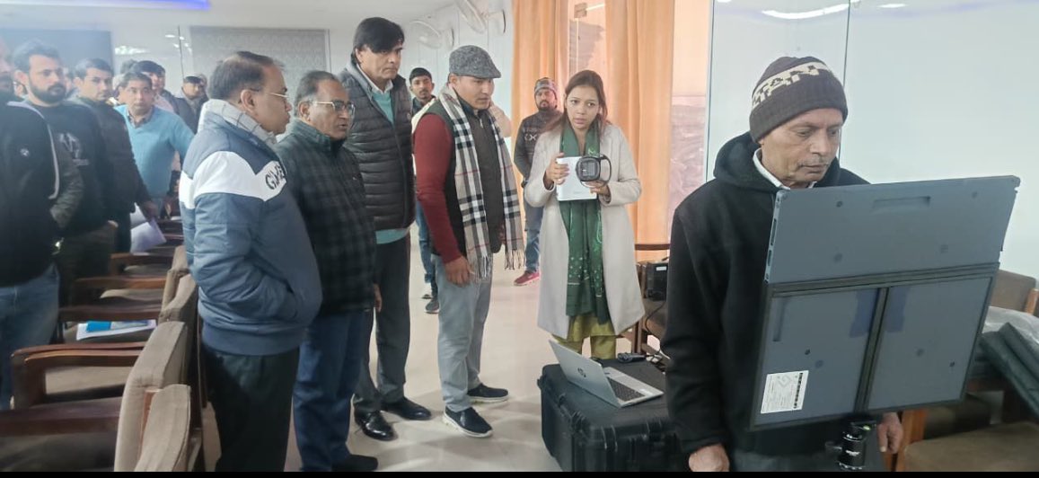 दिनाक 14-01-206 को राष्ट्रीय #स्वास्थ्य मिशन के अंतर्गत जिला स्वास्थ्य समिति #बागपत शासी निकाय समिति की बैठक में स्वास्थ्य सेवाओं को सुदृढ़ करने हेतु विभिन्न बिंदुओं पर #समीक्षा उपरांत जिला अधिकारी मोहदया के द्वारा हैंड हैंडल्ड एक्सरे मशीन का उद्घाटन किया गया 
<a href="/ntep_UP/">TB Mukt Bharat- Uttar Pradesh</a> <a href="/nhm_up/">NHM UP</a>