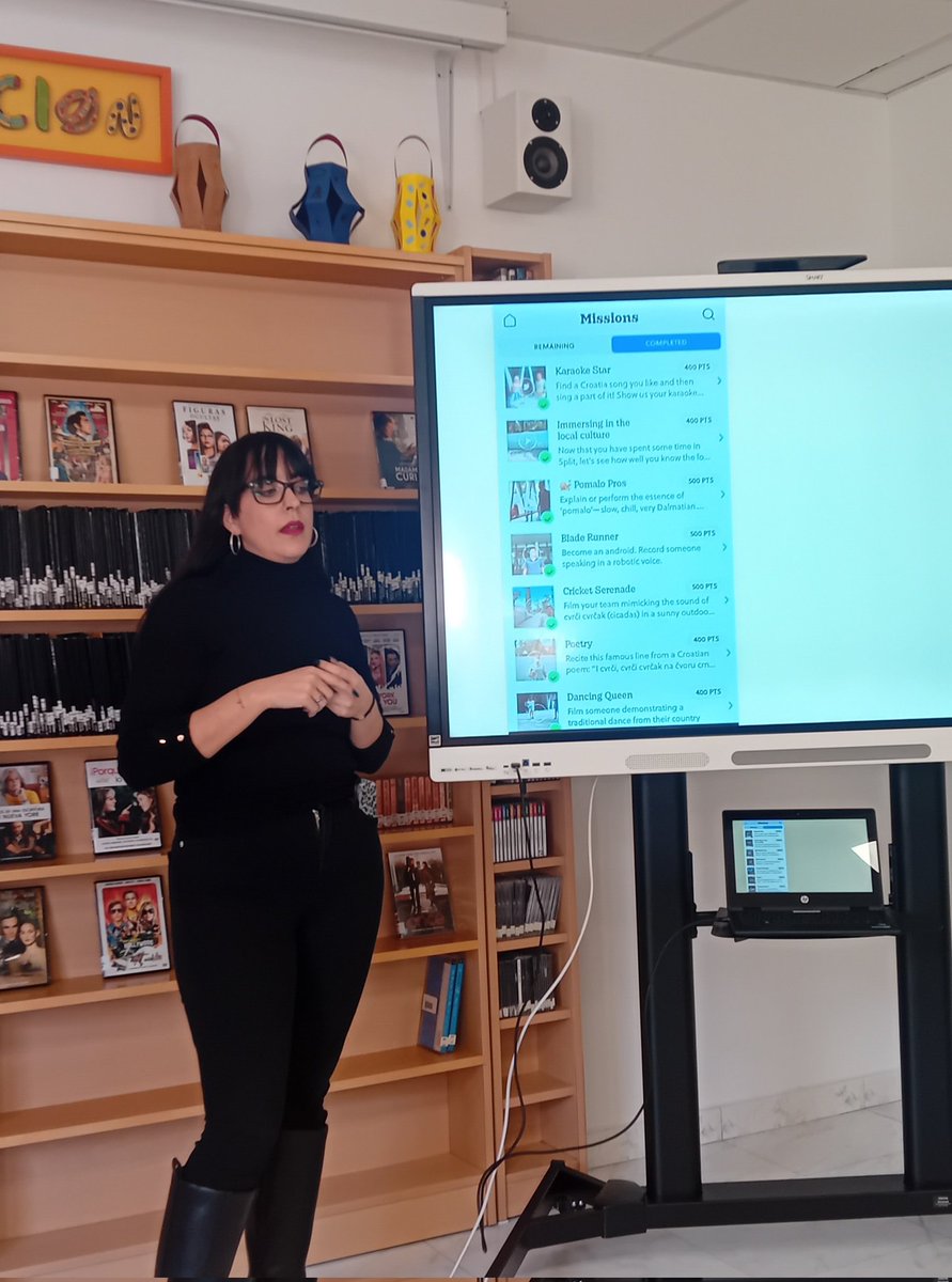 Seminario de formacion de centro <a href="/EOIMiranda/">EOI Miranda de Ebro</a>  sobre metodologias y utilización de los espacios flexibles como elementos de formación y aprendizaje. Presentación de actividades con #Goosechase a cargo de la coordinadora Sandra Rivera Gonzalo. <a href="/cfiemiranda/">CFiE de Miranda de Ebro</a>
