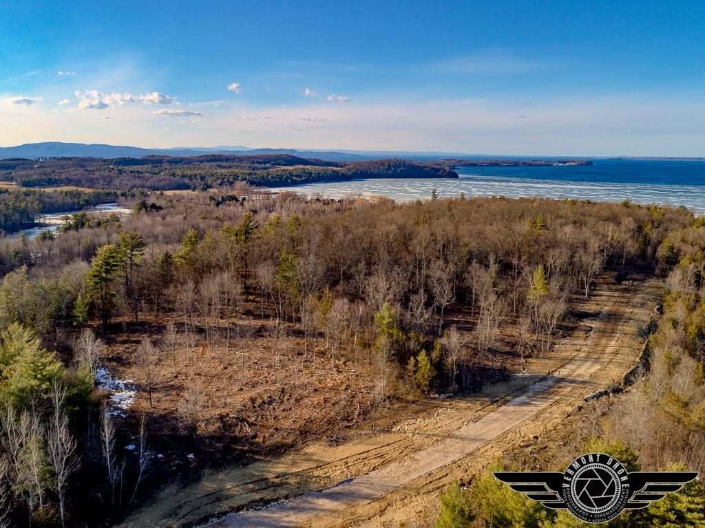 We have unequalled expertise in creating marketing materials for undeveloped land in Vermont, from small parcels to even multi-million-dollar land! 

For instance, we created the initial MLS photographs and marketing videos for the listing realtor of the… ift.tt/JsXIeqv