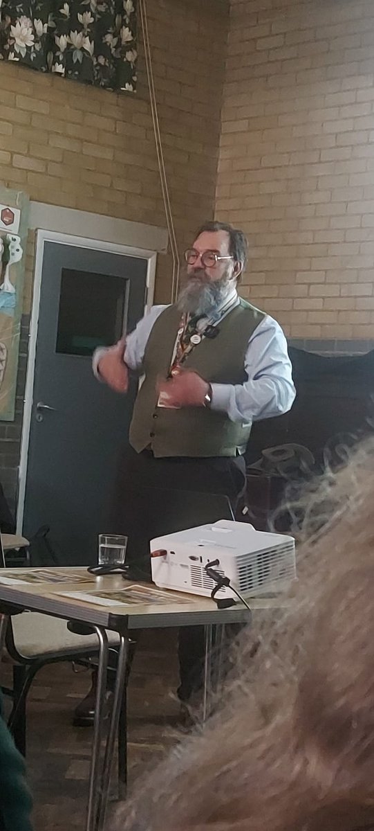 Gostling Evolution and Palaeo Lab 🦖☄️🦤🪽🐦‍⬛🐀🦒 tweet media