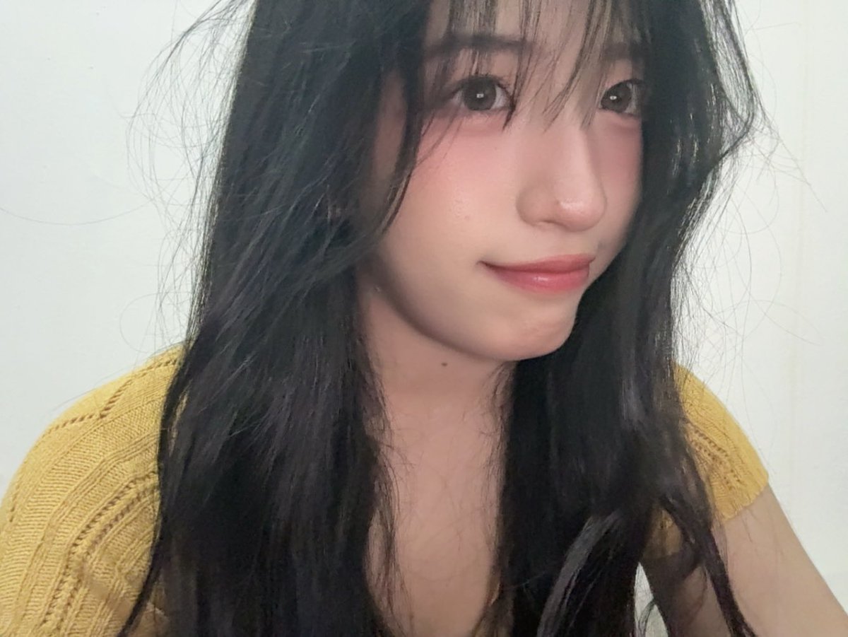 terima kasih yaa buat vc hari ini dan bulan ini!🌼🤍 see you bulan depan yaa🥰🫶🏻