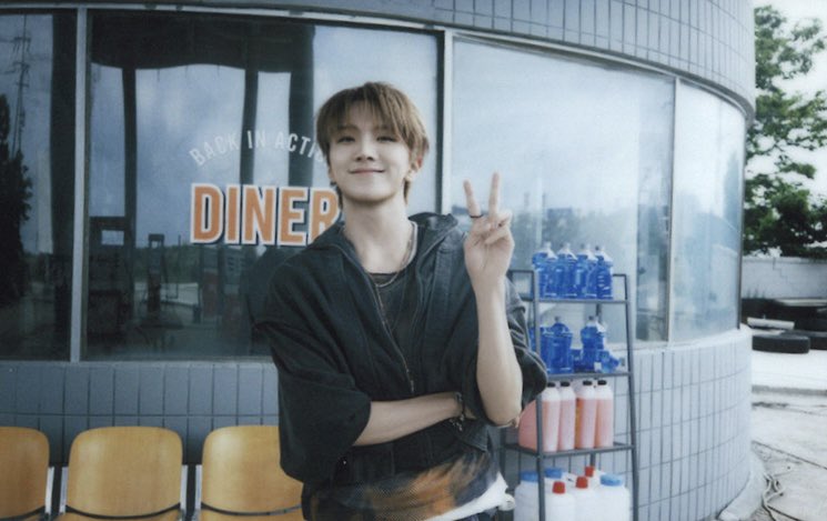 Woomhak's tweet image. To think that you ruined my whole perception of love.