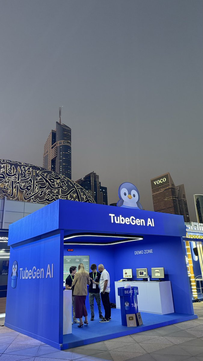 Just sponsored <a href="/1billionsummit/">1 Billion Followers Summit</a> in Dubai with one of my partner companies and honestly, this was one of the craziest environments I’ve ever been in.

I’ve never seen this many high-level people in one place.
8–9 figure founders everywhere.

This experience alone convinced me I’m