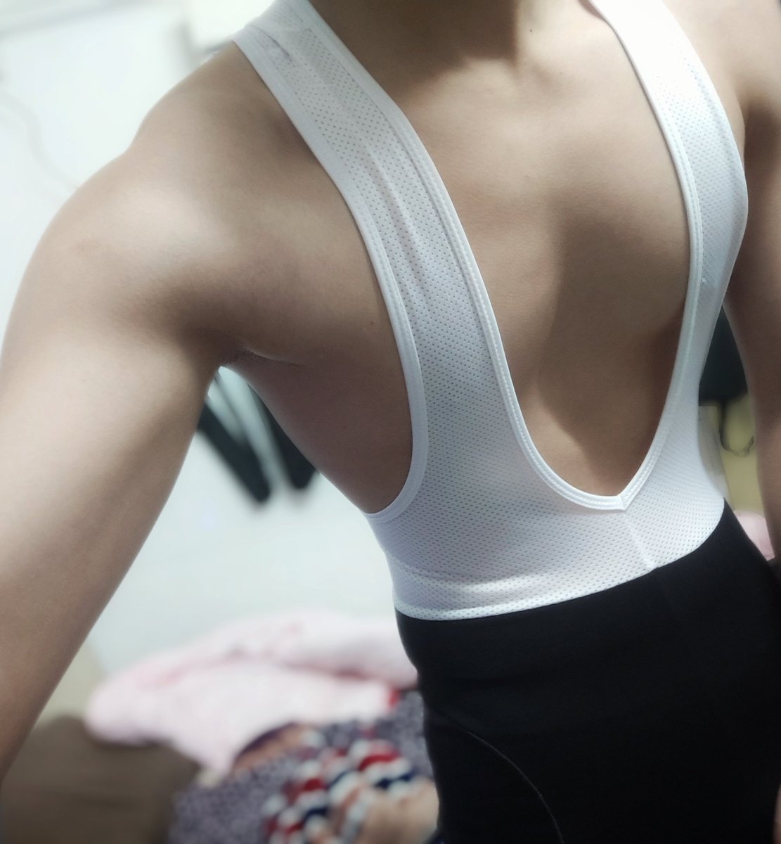 r77 /黑漆漆/ tweet media