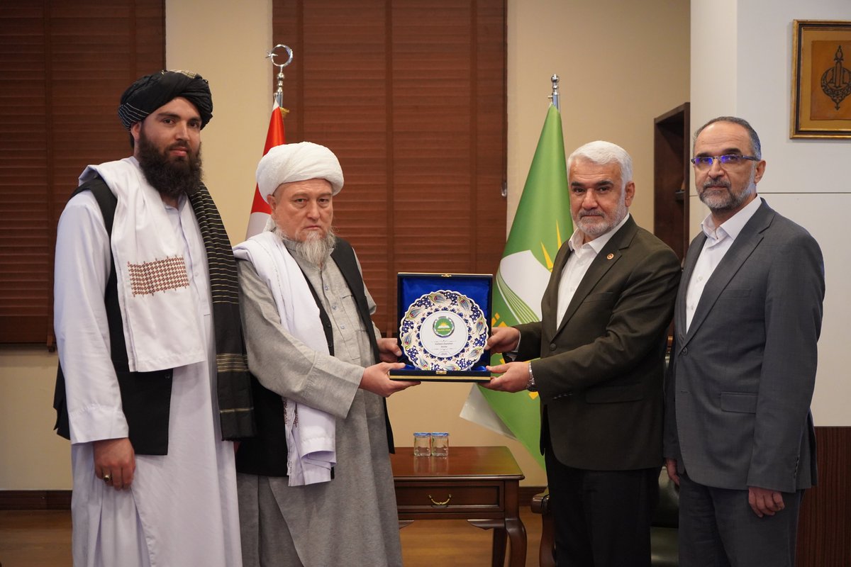 HurDavaPartisi's tweet photo. Genel Başkanımız Sayın Zekeriya Yapıcıoğlu, Afganistan İslam Emirliği Ankara Büyükelçisi Sayın Saniullah Farahmand ve beraberindeki heyeti Genel Merkezimizde ağırladı.

Görüşmede, Afganistan’daki son durum başta olmak üzere, Türkiye ve Afganistan arasındaki ilişkiler ele alındı. https://t.co/3SOvfxtH59