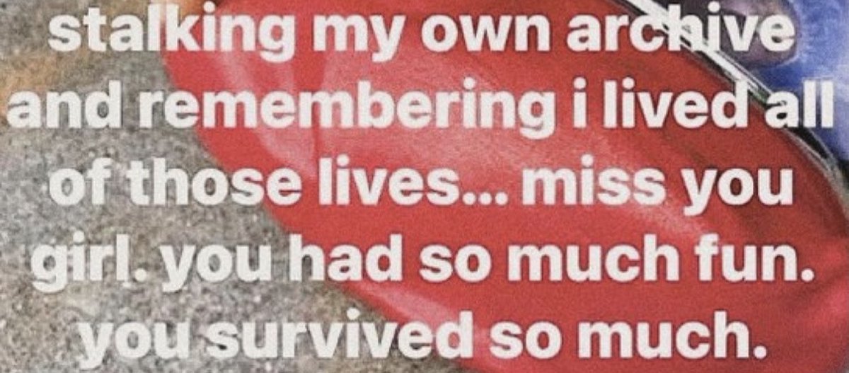 Literariium's tweet image. This is sooooo me ❤️‍🩹