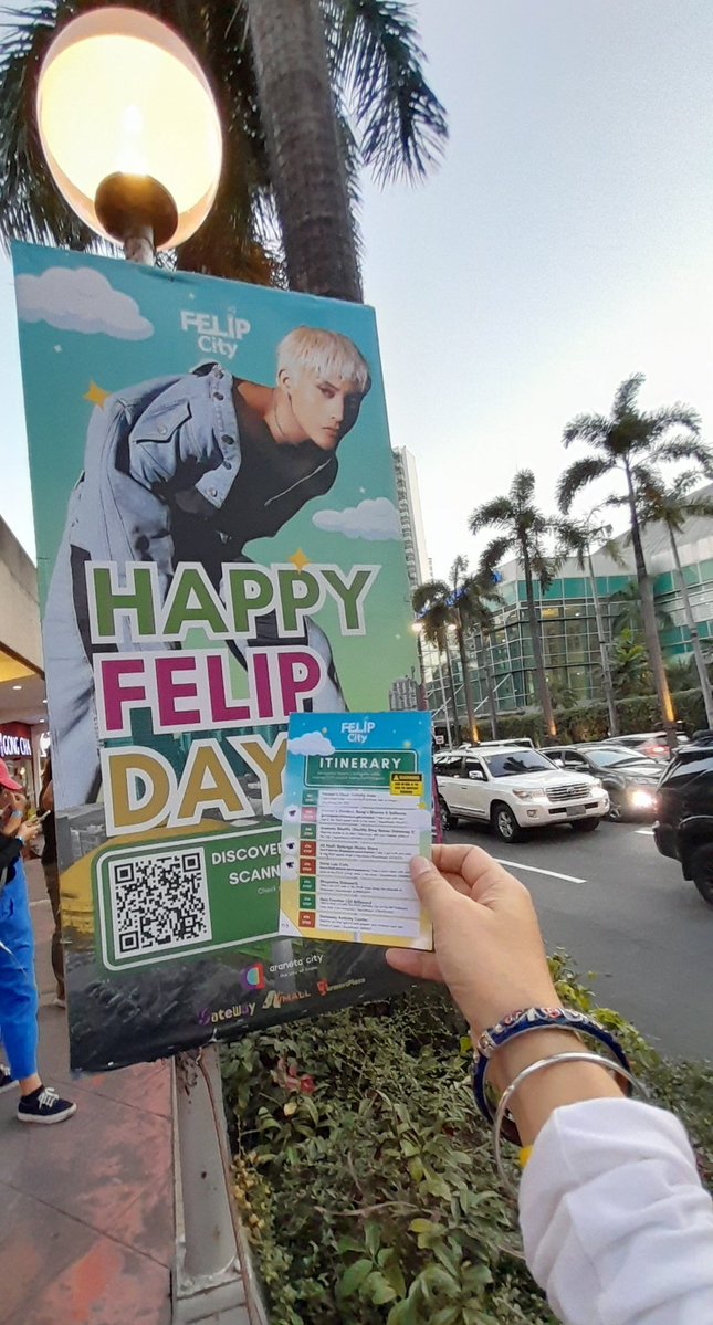 itsmejollyjoe's tweet image. Solo fangirling brought me here from  FelipCity  Araneta to FelipNexus Trinoma where will be the next stop for Felip's 30th bday? Yeah I'm not pressuring @team_superiors I'm just asking. 😂✌️These were all done for the love&amp;amp;support to @felipsuperior
#FELIPNexus
#FELIP