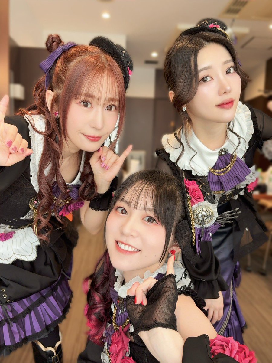 明日も頑張ります 💜🩵❤️🩷🤍 #Neuweltfahrt_大阪追加公演DAY1