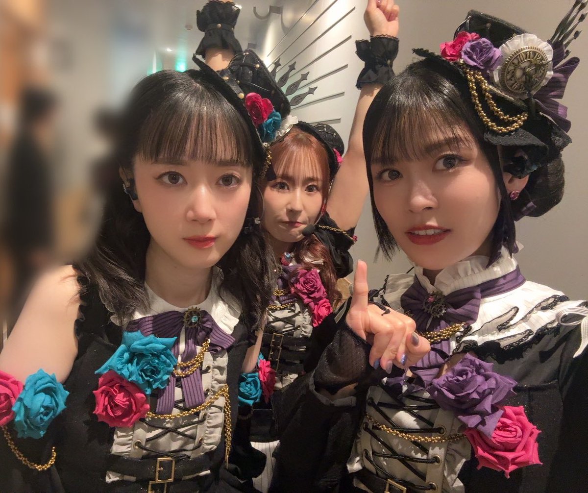 明日も頑張ります 💜🩵❤️🩷🤍 #Neuweltfahrt_大阪追加公演DAY1