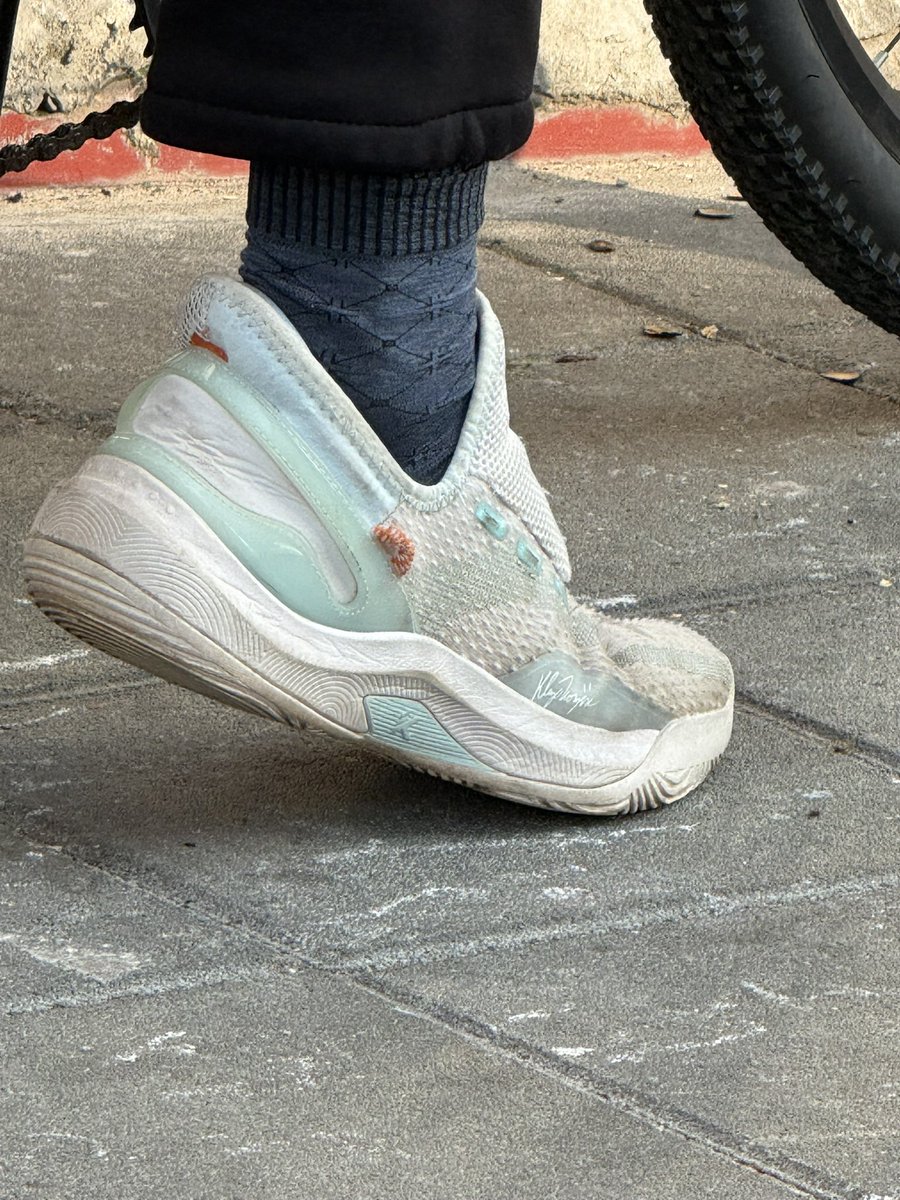 Saddictedinass tweet media