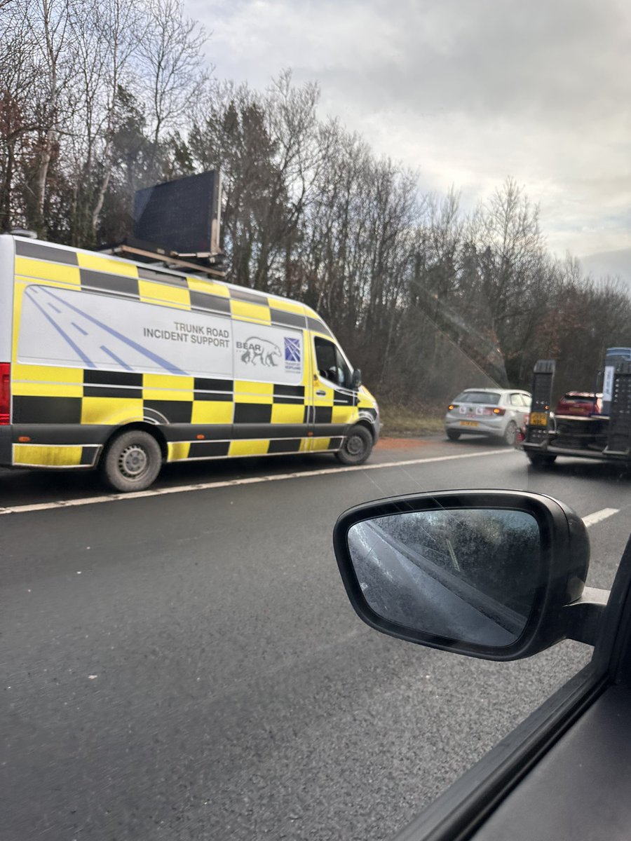 Singingbutcher1's tweet photo. Hey guys you said there are no apparent incidents on the Edinburgh Bypass causing the delays !  I’ve just passed this breakdown and accident ..!!  @trafficscotland https://t.co/rhcfwmTPl7