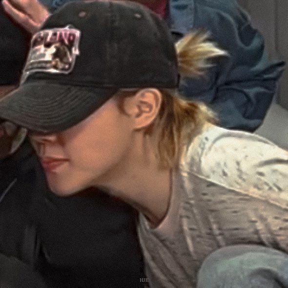 ٫ (@jimidoll_) on Twitter photo 