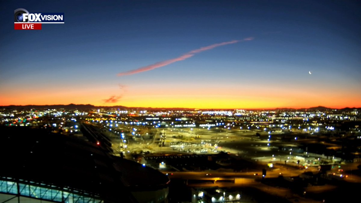 SylesteFox10's tweet photo. Gorgeous sunrise! it's Popping this Friday.. I am on weather duty today :) https://t.co/I3NXwi0LVX