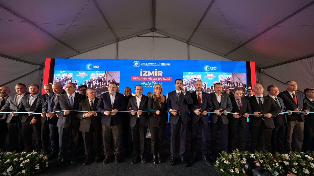 🍀 Bergama Millet Bahçesi, İzmir'imize çok yakıştı.

📌 TOKİ Başkanımız Sn. M. Levent Sungur, milletvekilleri, il protokolü ve vatandaşlarımızın katılımıyla "İzmir'in İlk Millet Bahçesi" düzenlenen törenle açıldı.

🤲🏻 Hayırlı uğurlu olsun!