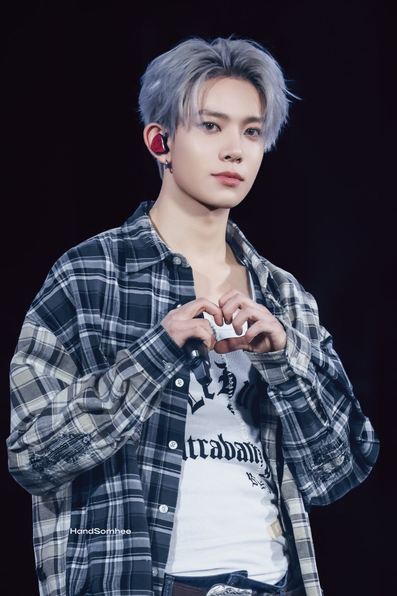 HandSomhee's tweet image. 260116 showcase

#희승 #Heeseung #엔하이픈 #Enhypen