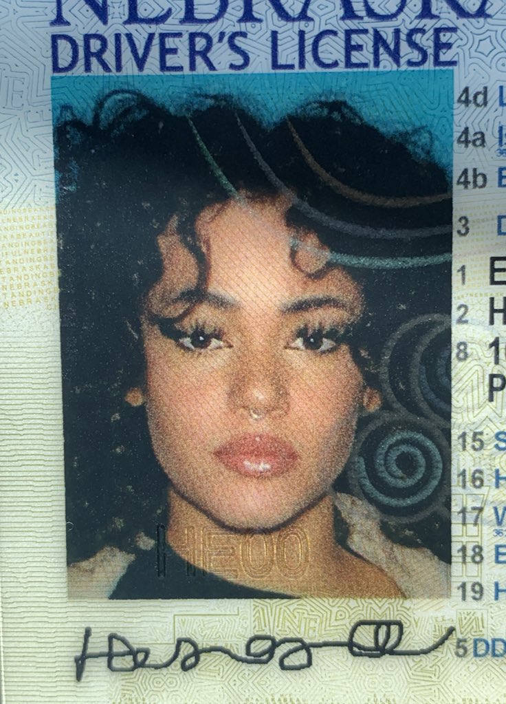 urstrulyBlair's tweet image. License