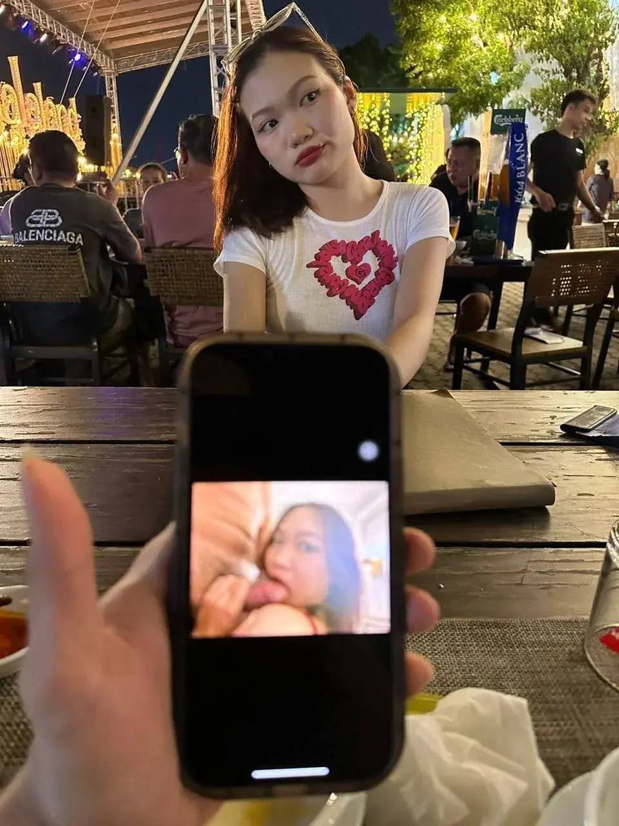 Gặp em iu baby ngoài đời 🌚