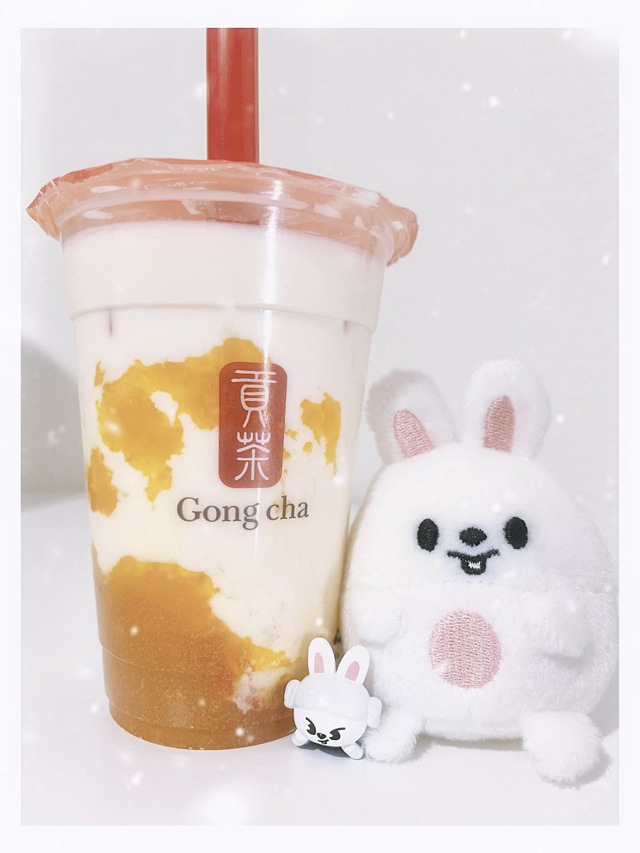 雪見杏仁マンゴーミルクティー🫖🤍
マンゴーの果肉がたっぷりでとっても美味しかった🧡
この杏仁豆腐かなり好みだった！
杏仁追加してまた飲みたい🎵

ドリンクチケットありがとうございました🫶🏻
#ゴンチャ当たっちゃ