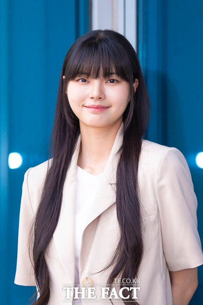 Hong Yeji 홍예지 
#HongYeji  #홍예지   m.entertain.naver.com/home/article/6…

2024