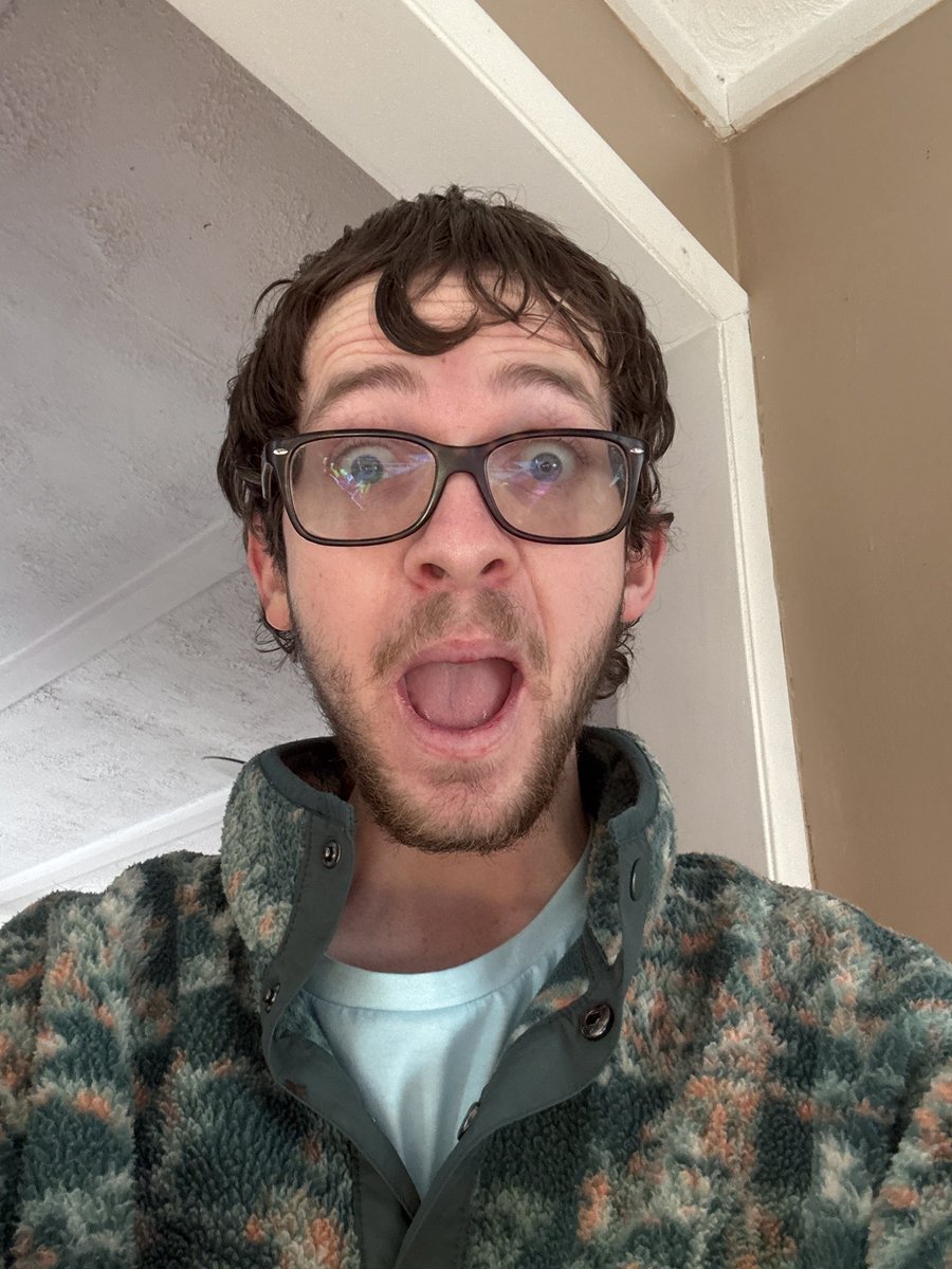 amongusblaster's tweet photo. happy fucking birthday #yearoftheblaster https://t.co/HWZFhKMWIQ