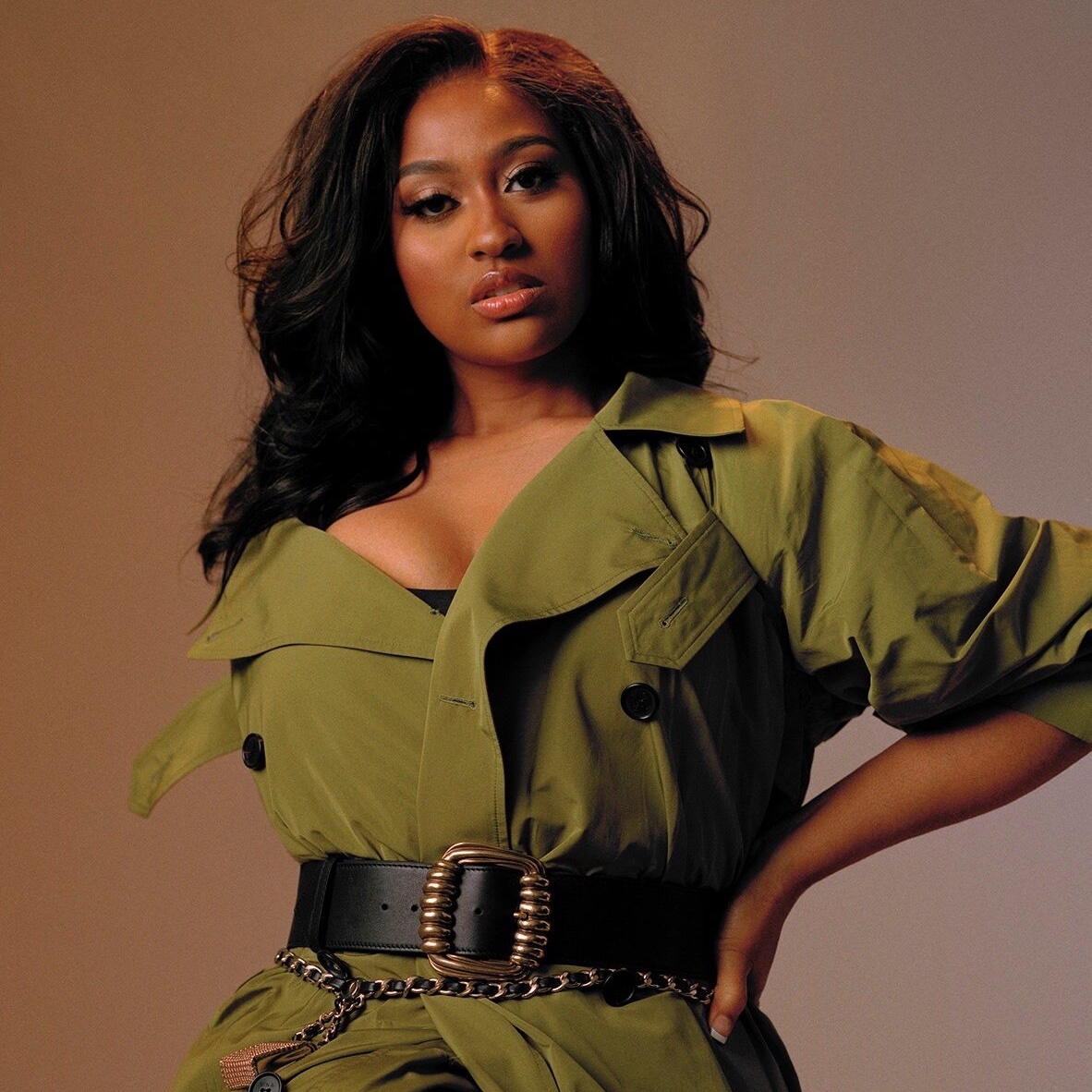 chartdata's tweet image. Jazmine Sullivan simultaneously earns her first ever @RIAA multi-Platinum singles.

"Pick Up Your Feelings", "Bust Your Windows" and "Insecure".