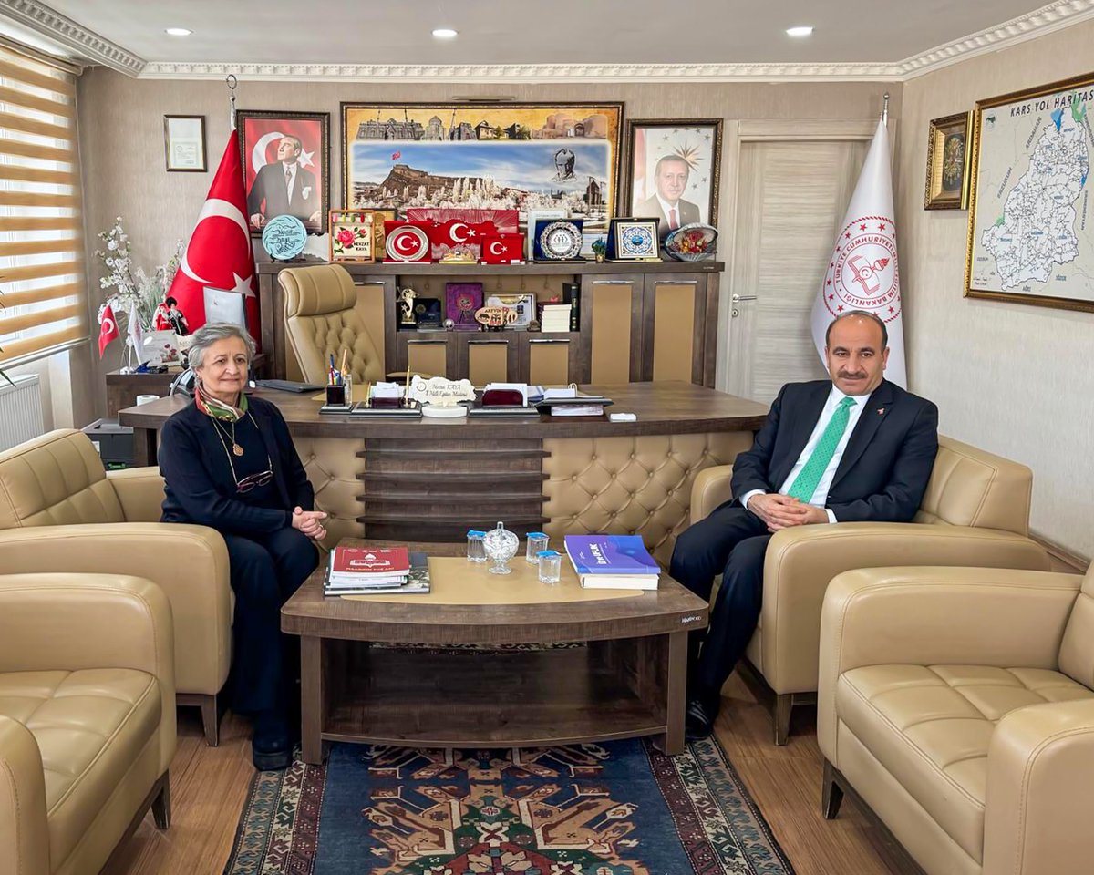 togemder's tweet image. İyiliğin izlerini yurdumuzun dört bir yanına bırakıyoruz.

Yönetim Kurulu Başkanımız Av. M. Belma Sekmen, Sarıkamış Fen Lisesi’nde yapımını gerçekleştireceğimiz kütüphane projemiz kapsamında Kars Valimiz Sayın Ziya Polat ve İl Milli Eğtiim Müdürümüz Sayın Nevzat Kaya’yı ziyaret…