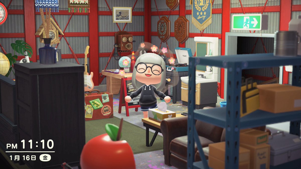 久々のお部屋に来て大満足主人公