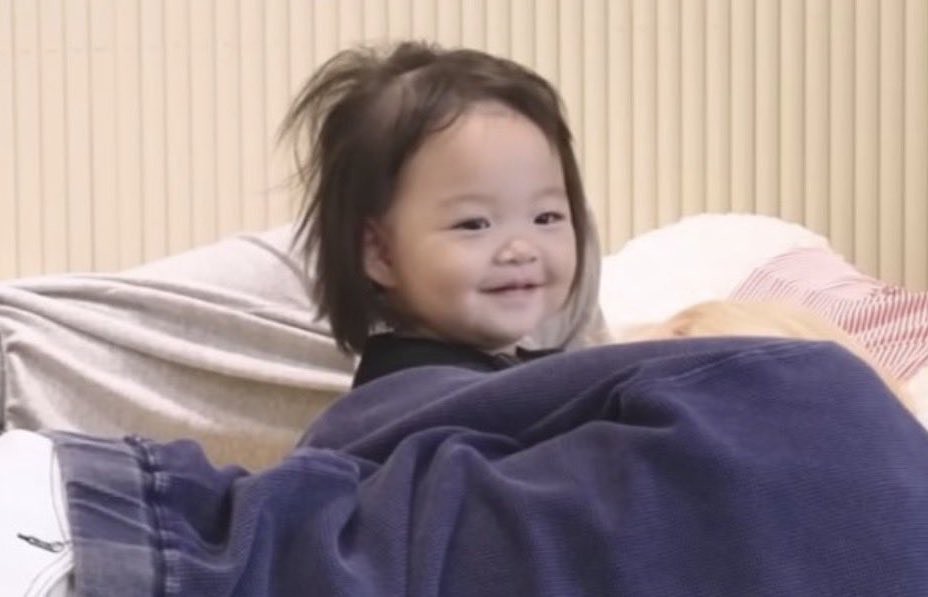 ชั้นหลังหลับฉ่ำแล้วตื่นมาแล้วเห็นซีรีส์ลูกผู้ชาย (?)