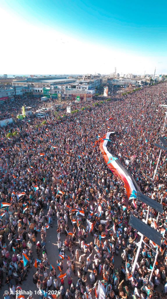 ماذا بينك وبين الله أيها الرئيس القائد عيدروس الزُبيدي
 ليلتف حولك البشر والحجر 
 بهذا التوقيت الصعب الذي لا يثبت فيه إلا الأبطال