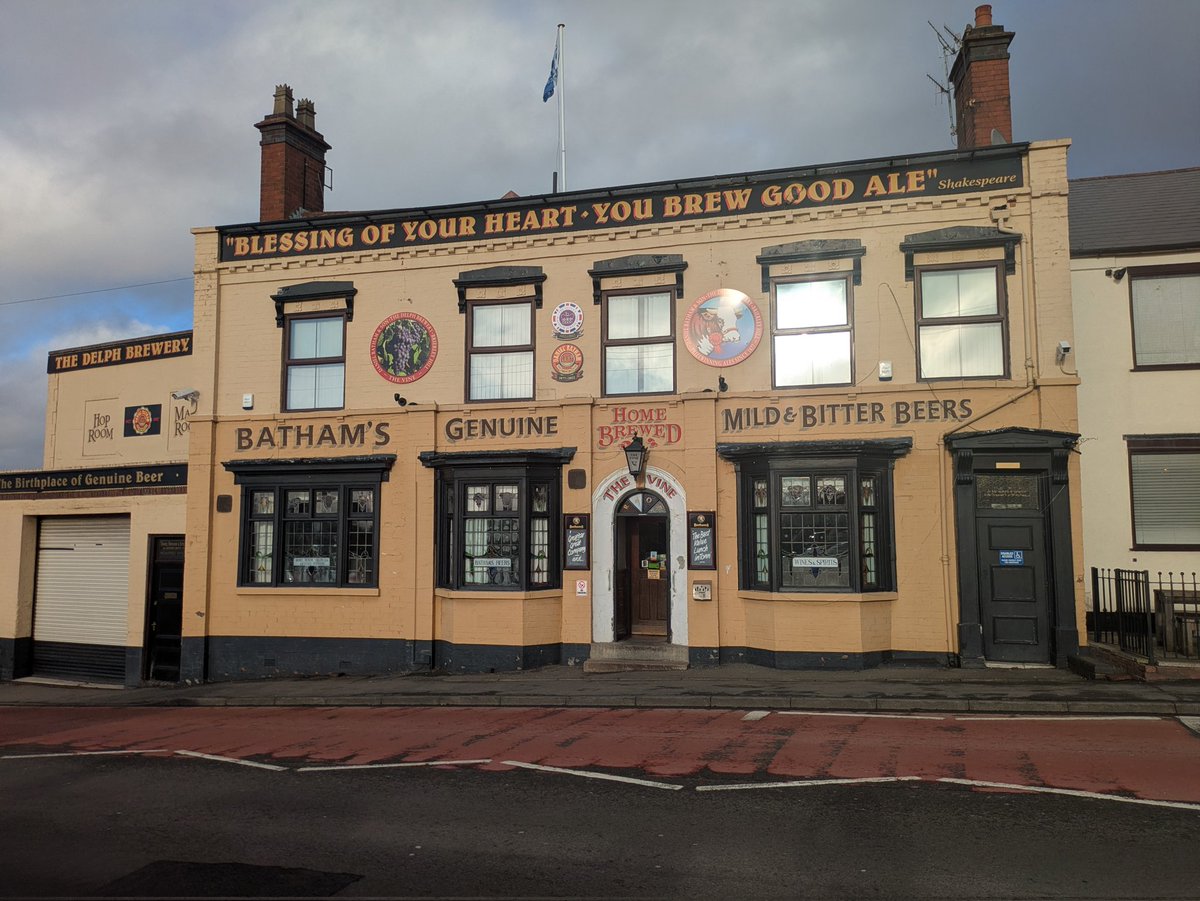 Mappiman1's tweet image. 568

The "Delph Run".  Two out of the six closed, when all information points to them being open.  One a "steak sizzler" or some such nonsense.

With hindsight, I'd have stopped in the front room of the Bull and Bladder 🤣