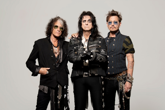 HOLLYWOOD VAMPIRES Announce First Live Shows In Three Years blabbermouth.net/news/hollywood…