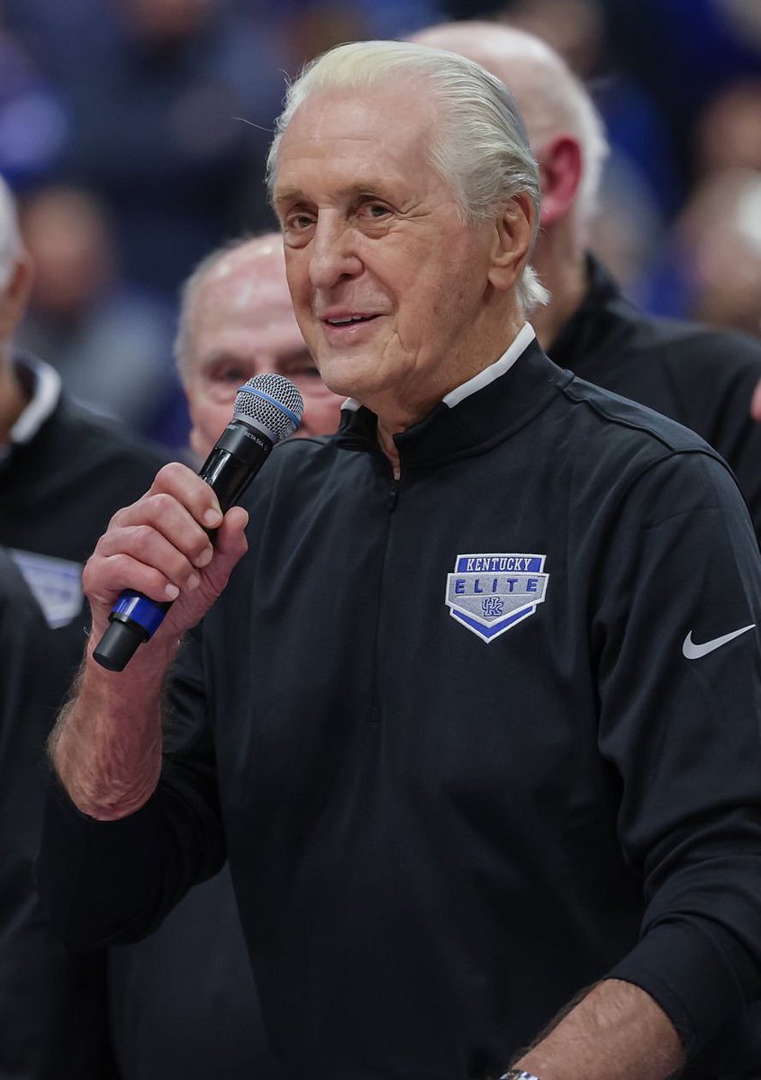 TheDunkCentral's tweet image. The Miami Heat are planning for the 2028 free agency, when players like Giannis Antetokounmpo, Nikola Jokić, and Donovan Mitchell could become available, and are unlikely to aggressively pursue Ja Morant on the trade market, per @WindhorstESPN 

“The Miami Heat, in particular,…